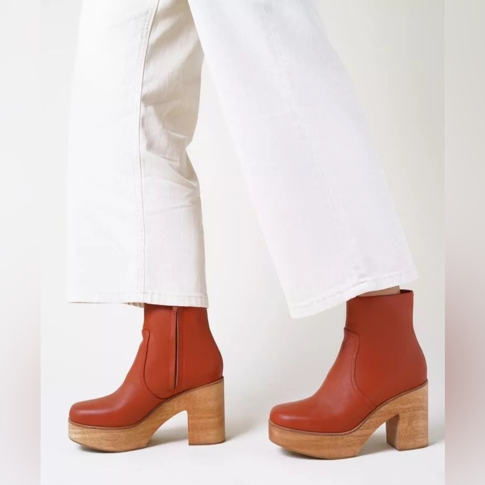 Charlotte Stone Paz Boots in Sienna